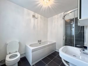 Photo 30- click for photo gallery